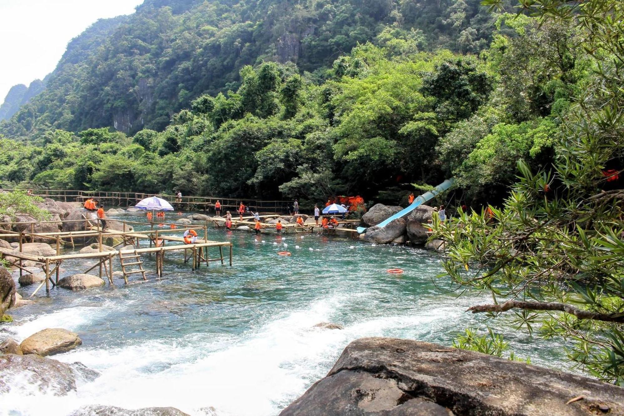 Nam Anh Hotel Phong Nha Exterior photo